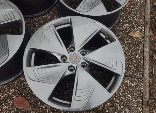 5x112 18 Cupra Born gyri alufelni r18 " VW Skoda Seat
