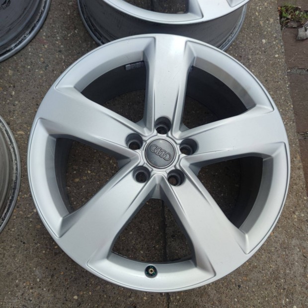 5x112 18 Gyári Audi alufelni 125000ft a 4db/131/