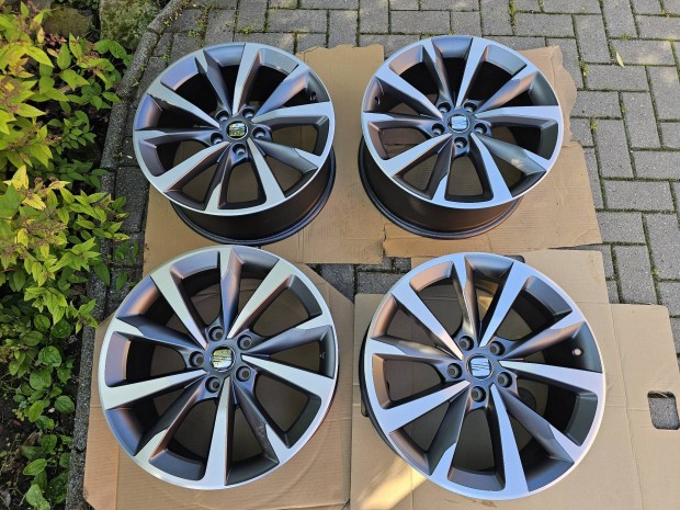 5x112 18" Seat Leon új Bicolor alufelnik Audi Skoda Vw alufelni