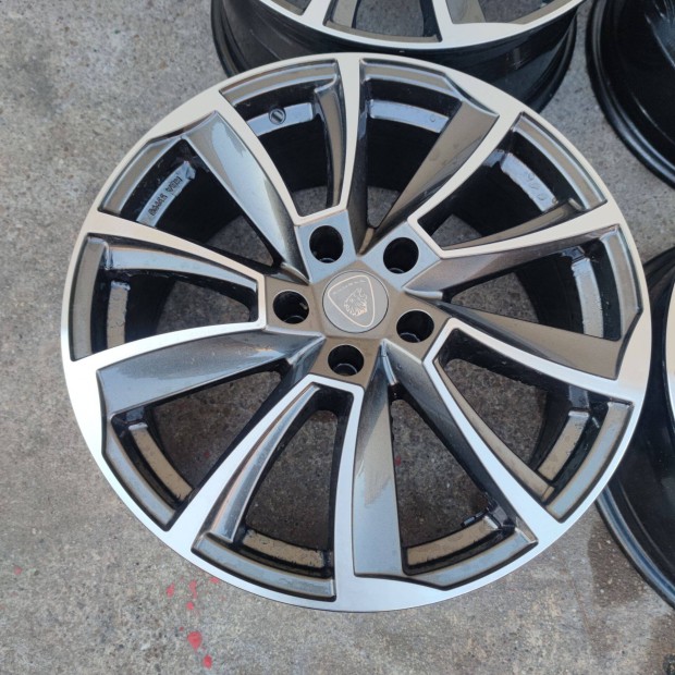 5x112 18 audi,vw,bmw,merci polr alufelni 155000ft a 4db/153/