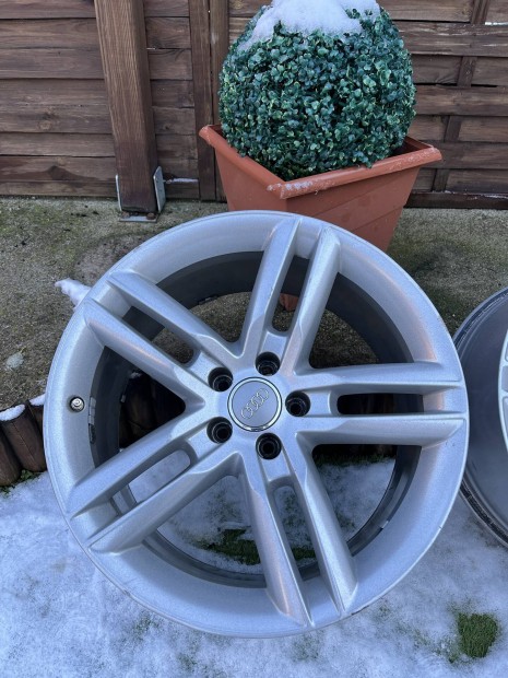 5x112 19 Audi gyri alufelni 