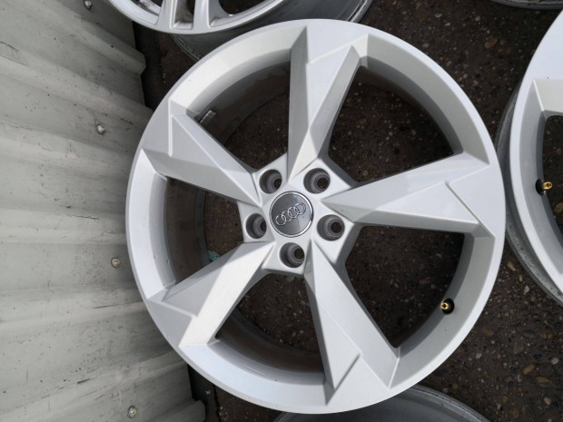 5x112 19 Gyri Audi alufelni 180000ft a 4db Ingyenposta!/162/