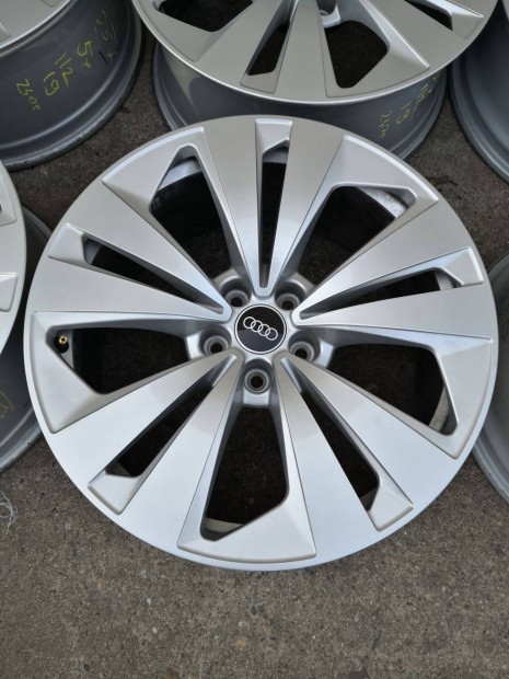 5x112 19 Gyri Audi alufelni 240000ft a 4db Ingyenposta!/257/