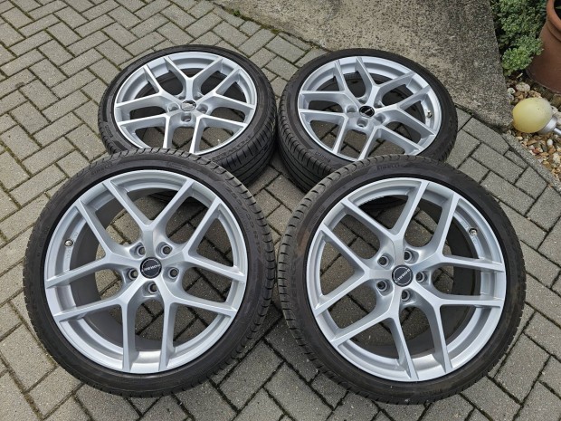 5x112 19" Borbet alufelnik Audi Vw Skoda 255/35 R19 gumikkal