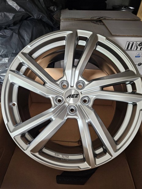 5x112 19" új Aez alufelnik Audi Mercedes Skoda Vw alufelni