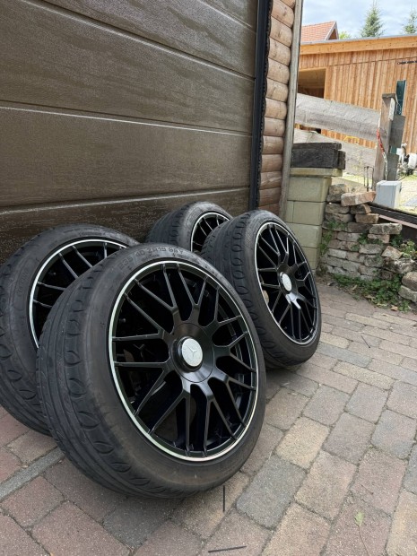 5x112 19 coll MW17 kerk garnitra Mercedes 235/40