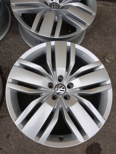 5x112 20 Gyri Volkswagen alufelni 280000ft a 4db Ingyenposta!/20/