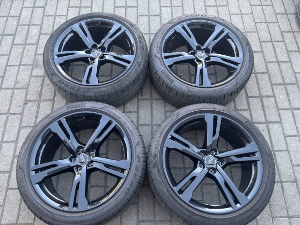 5x112 20" gyári Audi Alufelni 255/40 R20 Pirelli nyárigumi 20