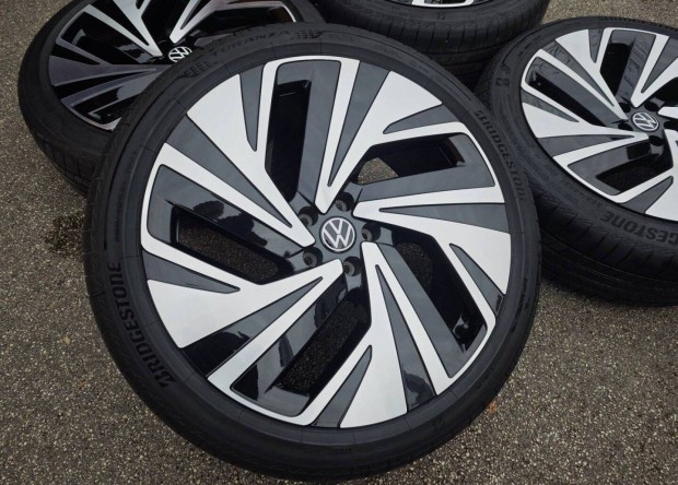 5x112 21 Volkswagen gyári - 235/45 255/40 r21 " Bridgestone nyári ID