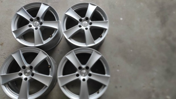 5x112 7,5Jx17H2 ET37 Dezent alufelni