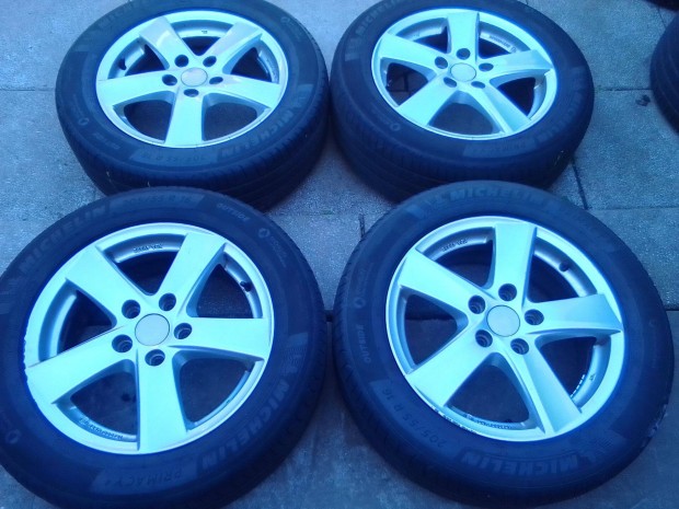 5x112 Alutec alufelni 205/55R16 Michelin Primacy4 nyári gumival
