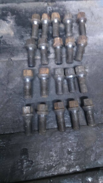 5x112 Audi Vw Csavarszett (Postzom is)