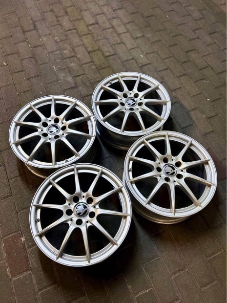 5x112 Gyari 17"j nyri Firestone Skoda,VW,SEAT,AUDI R17