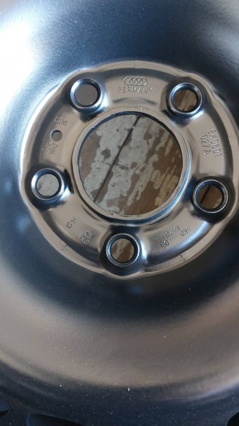 5x112 Gyari Audi 16" Lemezfelni (66.6)