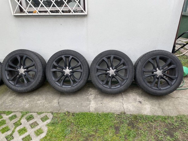 5x112 Gyari Audi tt tts s3 alufelni r18