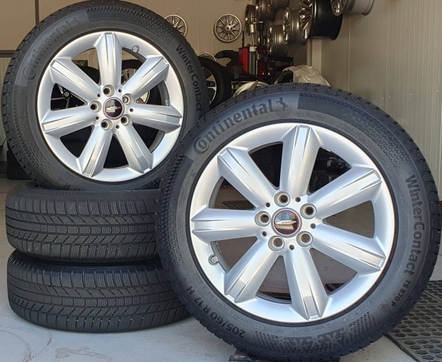 5x112 Gyári Mini Countryman - Crossover alufelni 205/60 R17 téli gumik