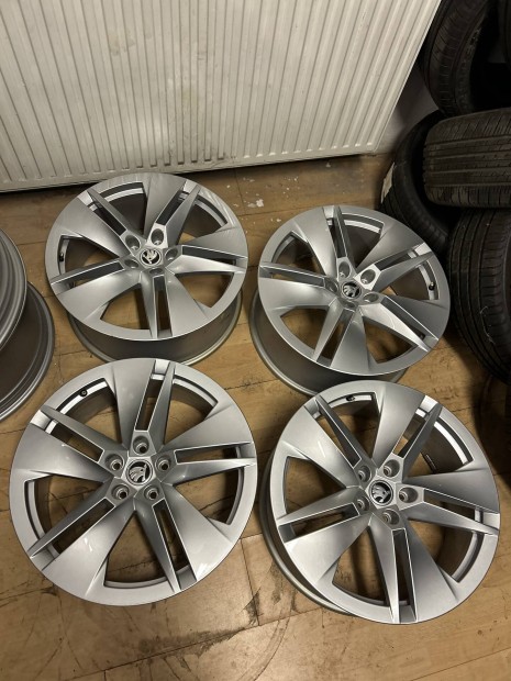 5x112 Gyari Skoda 19" R19, 19 felnik