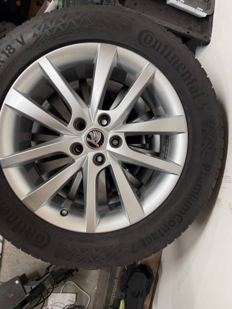 5x112 R18 alufelni gumival