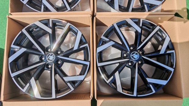 5x112 R18 gyári Skoda Octavia 3, 4 Ritka Avior Bicolor színben