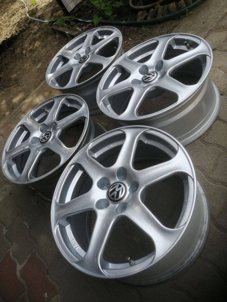 5x112 VW Golf V., VI., Passat, Touran, Jetta, Caddy 17" alufelni
