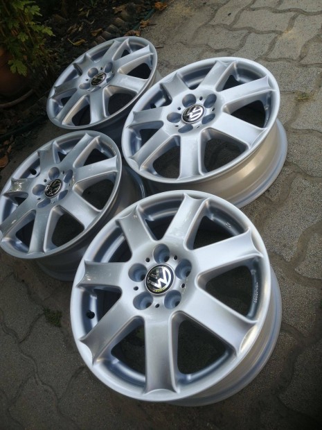 5x112 VW Golf V., VI., Touran, Jetta, Caddy 16" alufelni