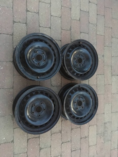 5x112 VW Passat Seat Skoda Audi felni 15 colos lemezfelni