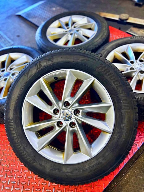 5x112 VW Tiguan,AUDI Q3 17"tli j Firestone R17