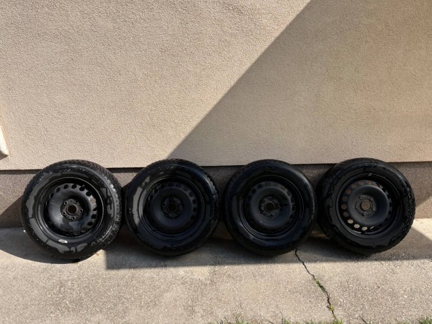 5x112 VW lemezfelni! 195/65R15 téli gumi!