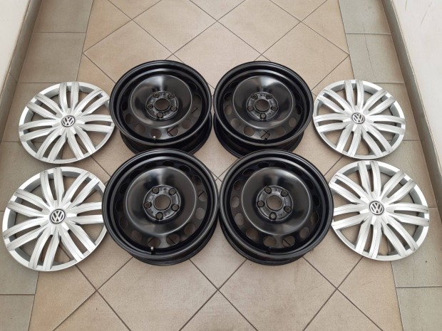 5x112 Volkswagen Skoda gyári lemezfelni 6x16 ET48 és dísztárcsa Golf O