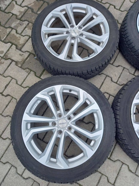 5x112 Vw ID3 lyukosztású 19" újszerű Dezent alufelni, rajta 215/50 új