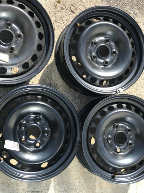 5x112 et 37 V.W AUDI Skoda Lemezfelni 15 ös et 50