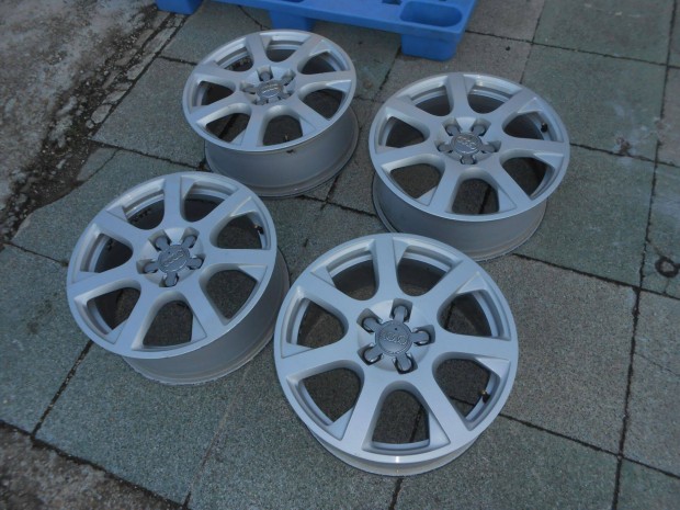 5x112 gyári audi 17" alufelni újszerű állapot 17 coll