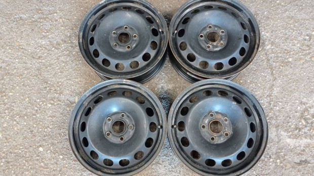 5x112 lyukosztású használt 16 colos Gyári Volkswagen acél felni garnit