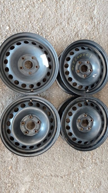 5x112 lyukosztású használt Volkswagen 15 colos acél felni garnitúra