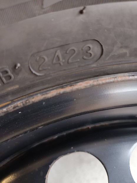 5x112 oszt kr R 16 felni tli gumival 