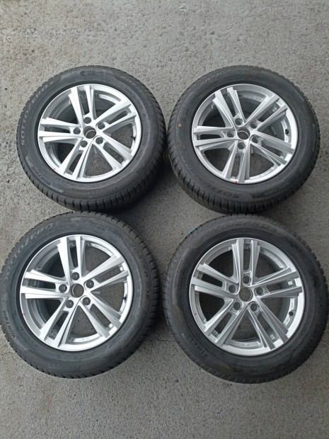 5x112 r16 gyri Seat alufelni Pirelli tli gumival