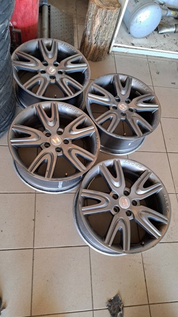 5x112 r18 Seat alufelni+gumik