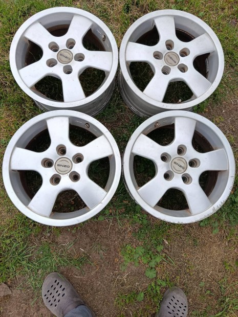 5x114,3 15" alufelni