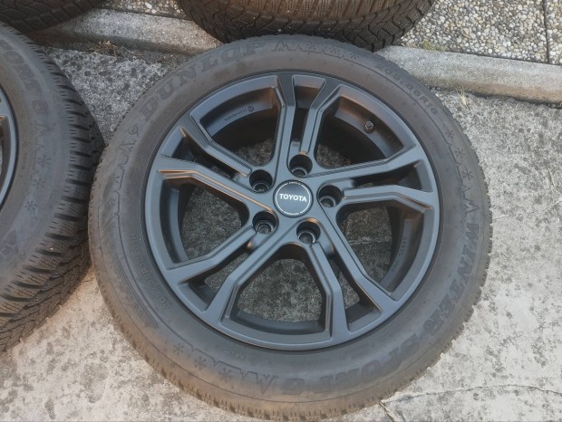 5x114,3 16 Toyota Corolla - Dunlop 205/55 r16 " téli + Tpms