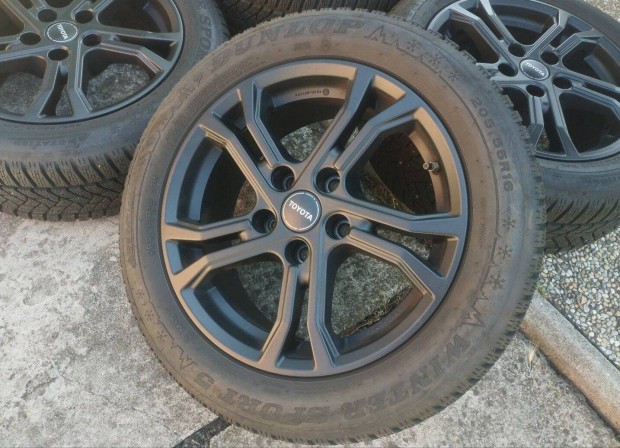5x114,3 16 Toyota Corolla - Dunlop 205/55 r16 " tli + Tpms
