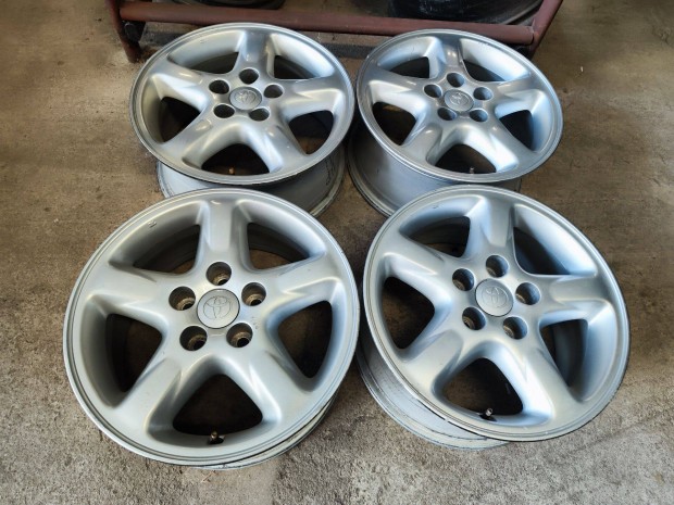 5x114,3 16" Gyári Toyota Alufelni Felni 90Garage #483