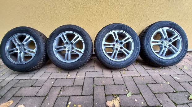 5x114.3 16" Honda gyri alufelni 215/60 jszer tligumival