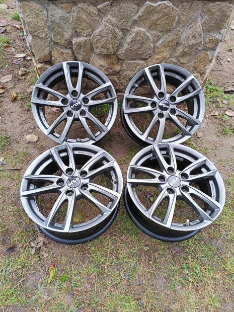 5x114,3 16 / 16" Kia / Hyundai antracit alufelni, szenzorok