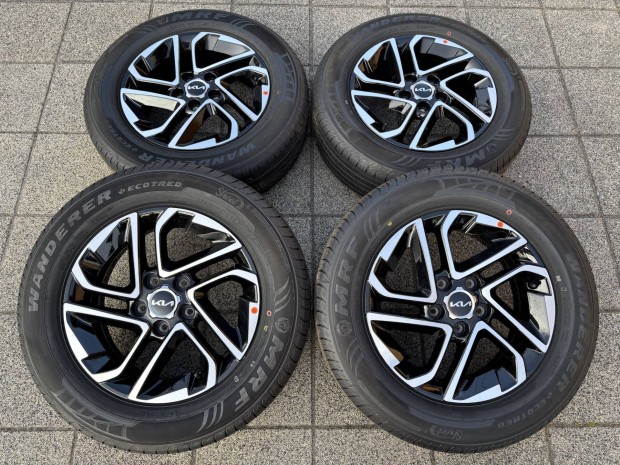 5x114,3 16" alufelni Kia Carens Optima Hyundai i45 ix25 Kona 16 felni