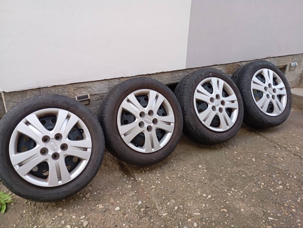 5x114,3 16 col gyári Kia Hyundai acélfelni jó 205/55 r16 gumi