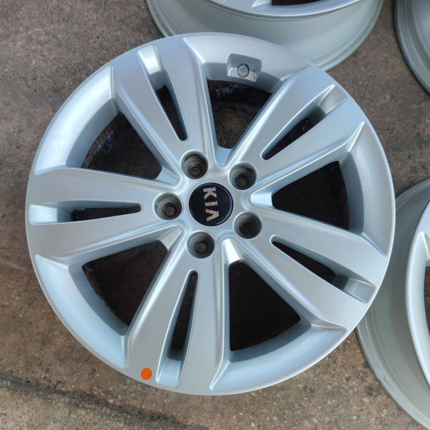 5x114,3 17 Gyári Kia alufelni 148000ft a 4db/85/