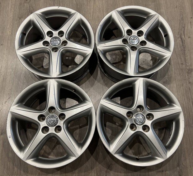 5x114.3 17 Toyota Avensis Corolla Prius+ Rav4 felni 