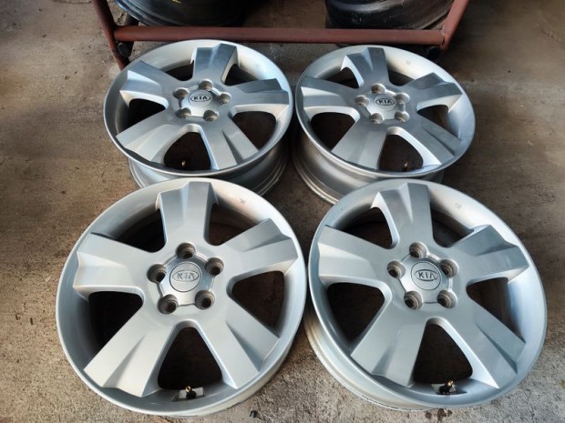 5x114,3 17" Gyri KIA Venga Alufelni Felni 90Garage #1048