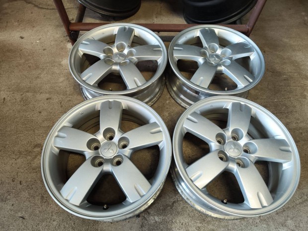 5x114,3 17" Gyri Mitsubishi Alufelni Felni 90Garage #918