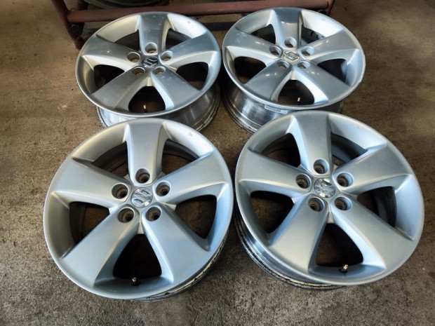 5x114,3 17" Gyári Suzuki Vitara Alufelni Felni 90Garage #1584